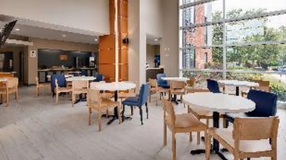 Best Western Plus Augusta North Inn & Suites